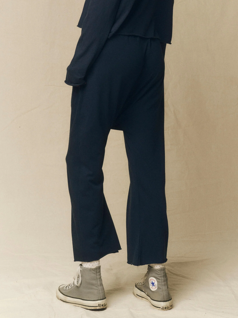 The Great - The Jersey Crop Pant - Navy